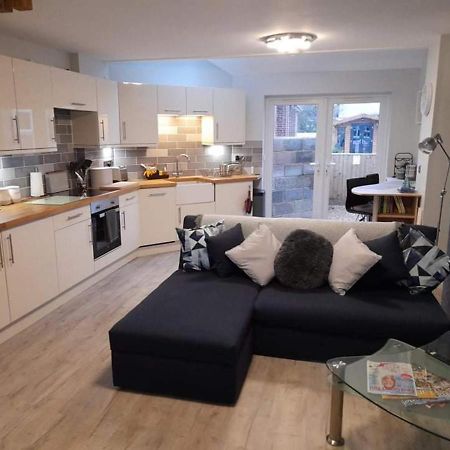 Outstanding Modern 1-Bed House In Chippenham كيبنهام المظهر الخارجي الصورة