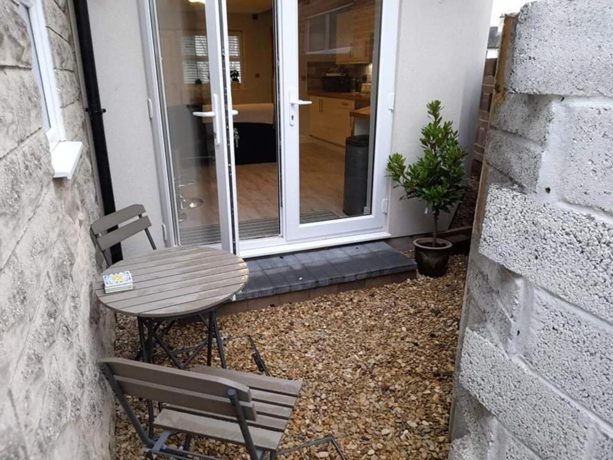 Outstanding Modern 1-Bed House In Chippenham كيبنهام المظهر الخارجي الصورة