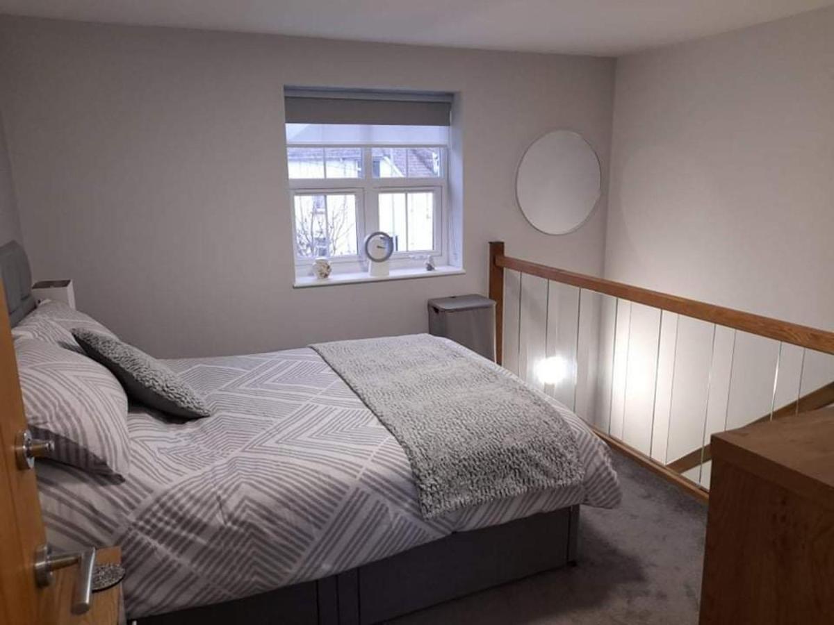 Outstanding Modern 1-Bed House In Chippenham كيبنهام المظهر الخارجي الصورة